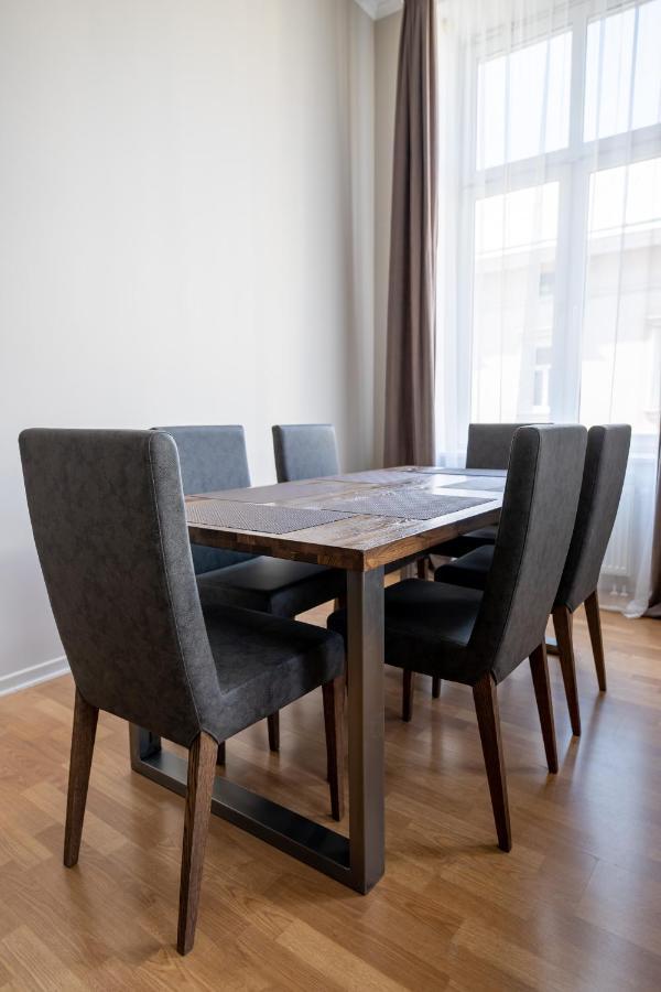 3 Room Apartments On Galytska Lviv Exterior photo