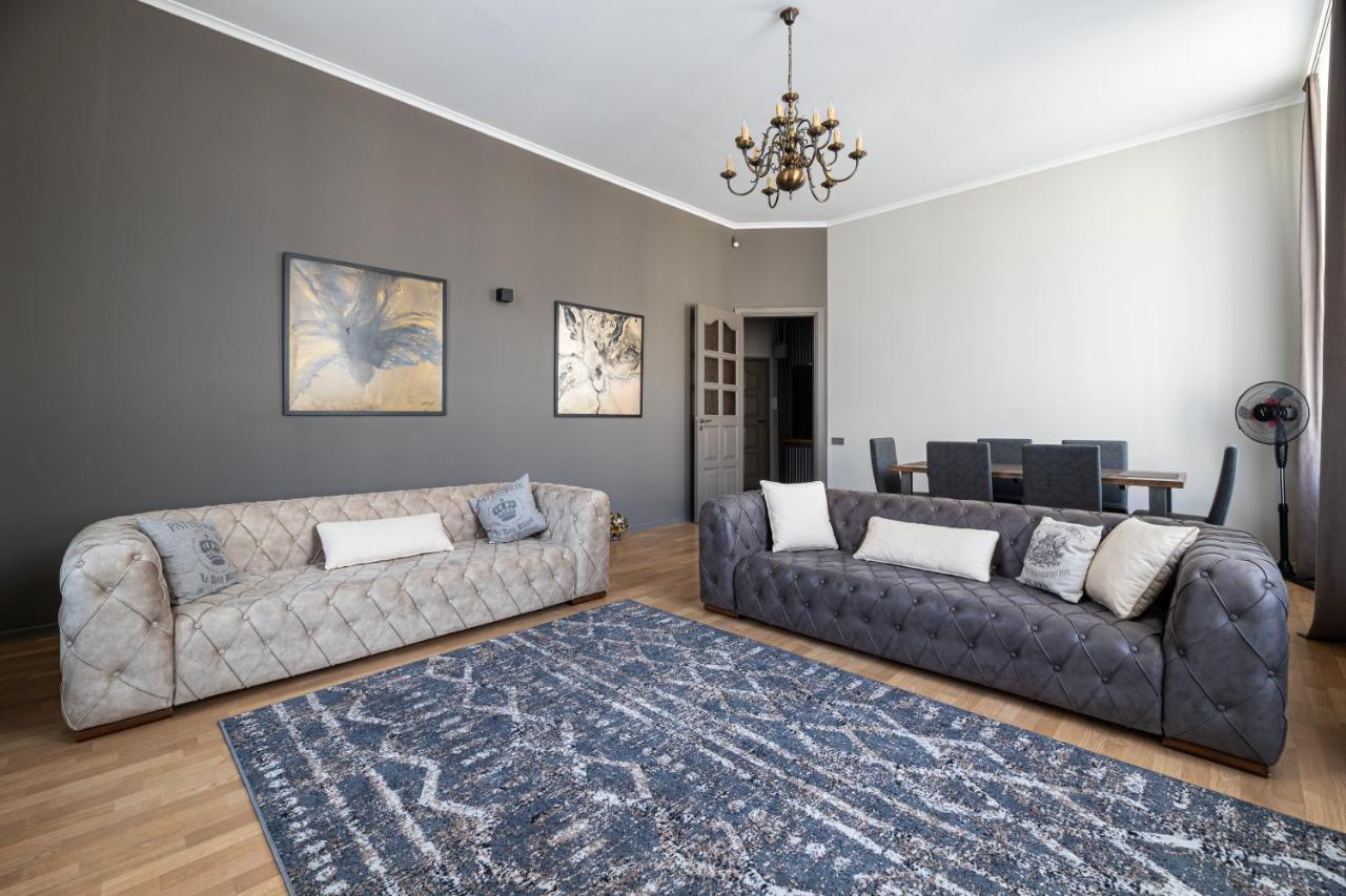 3 Room Apartments On Galytska Lviv Exterior photo