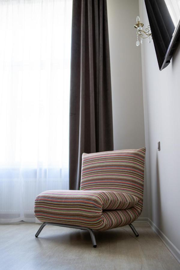 3 Room Apartments On Galytska Lviv Exterior photo