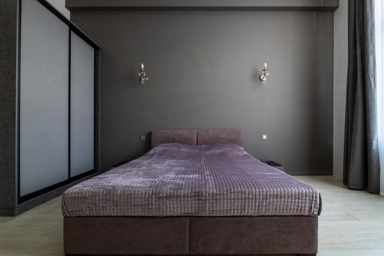 3 Room Apartments On Galytska Lviv Exterior photo