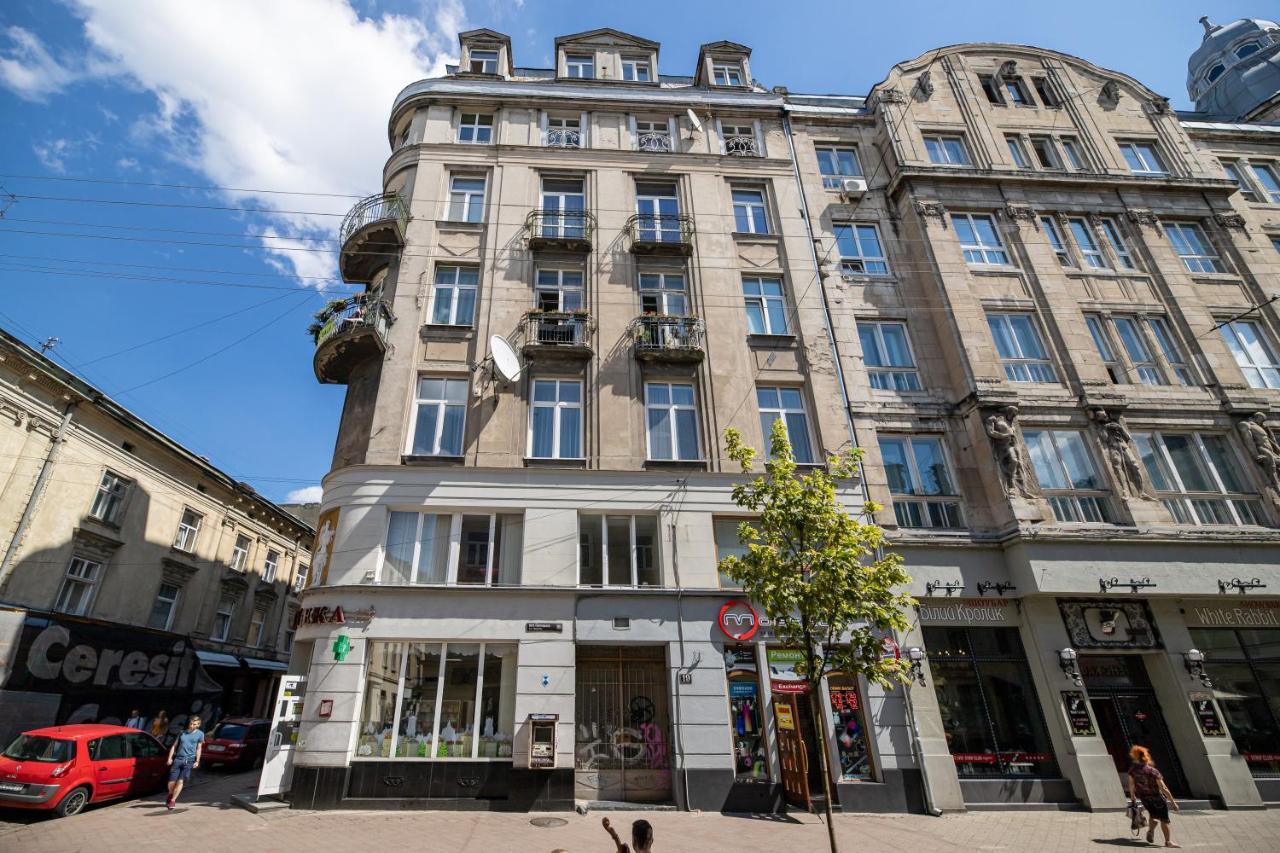3 Room Apartments On Galytska Lviv Exterior photo